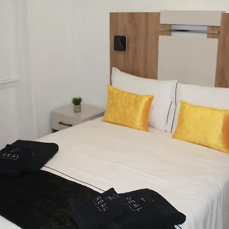 Real Guest house Costa da Caparica